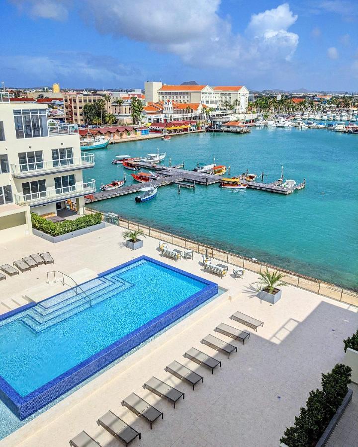 Luxury Condo With Infinity Pool & Ocean View Oranjestad Bagian luar foto